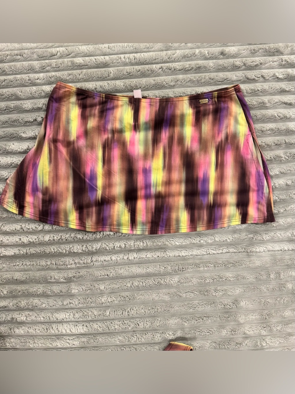 Multi-Color Abstract Stripe Tankini Set - Picture 2 of 12